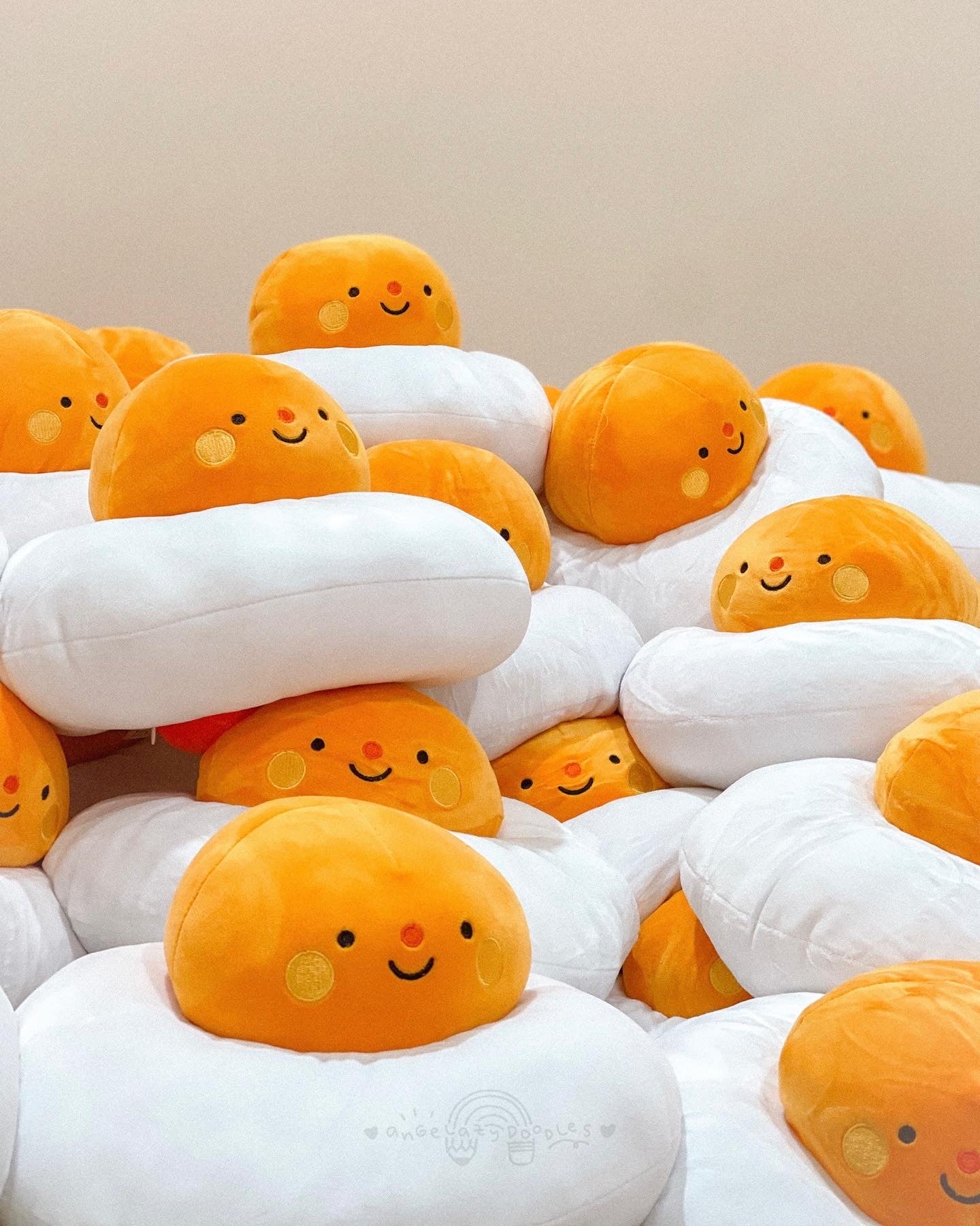 Eggo Boi Plushie ! (Pre-Orders)